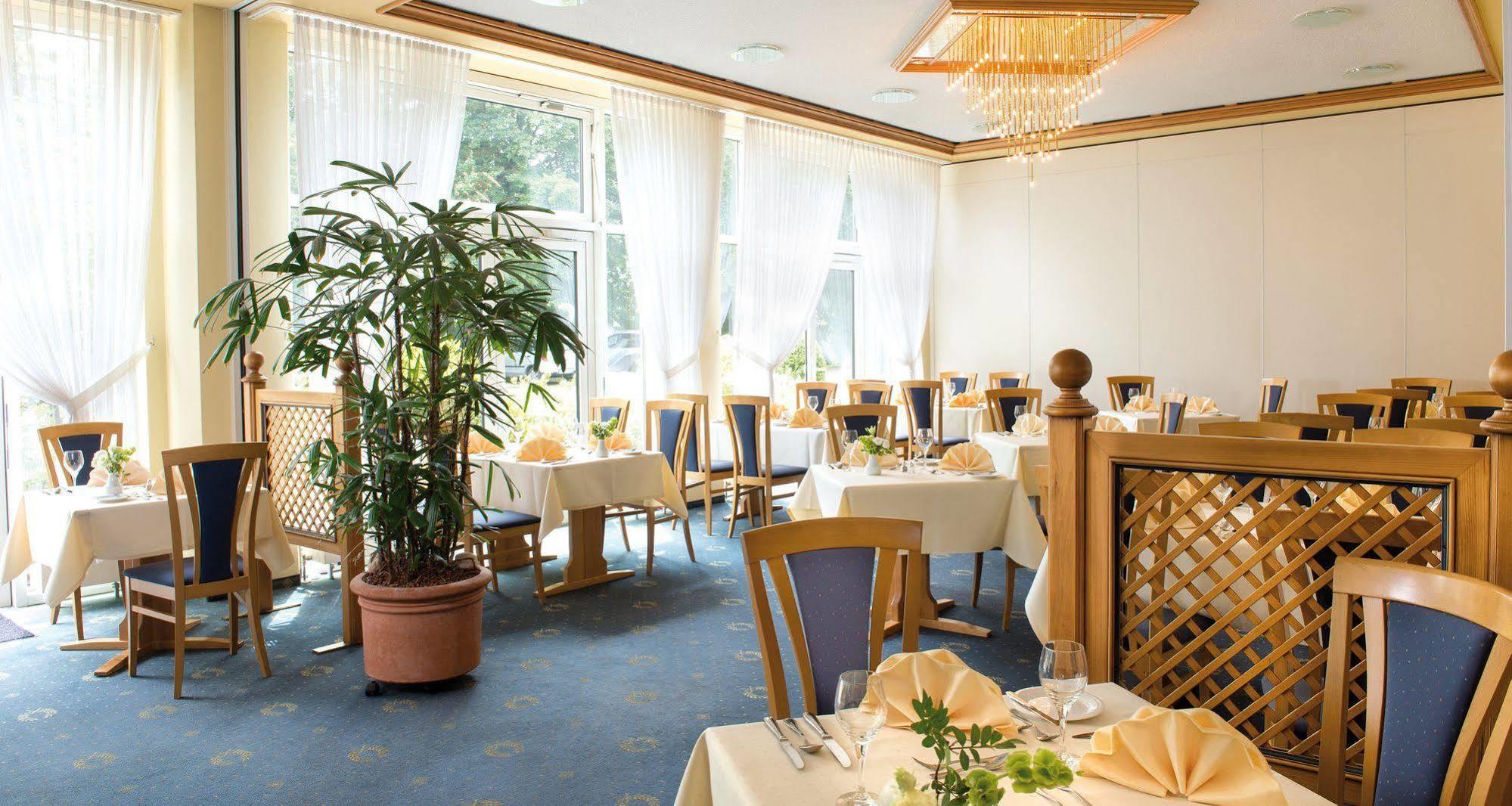 Victor'S Residenz-Hotel Gummersbach Exterior foto